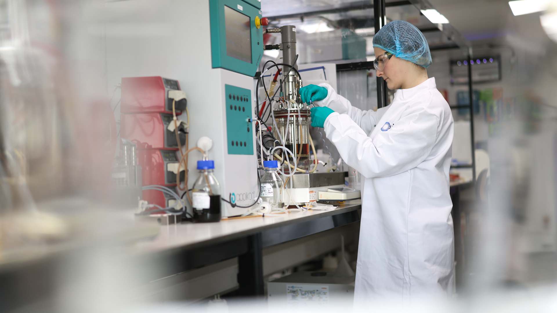 Scientist in lab Scientist in lab