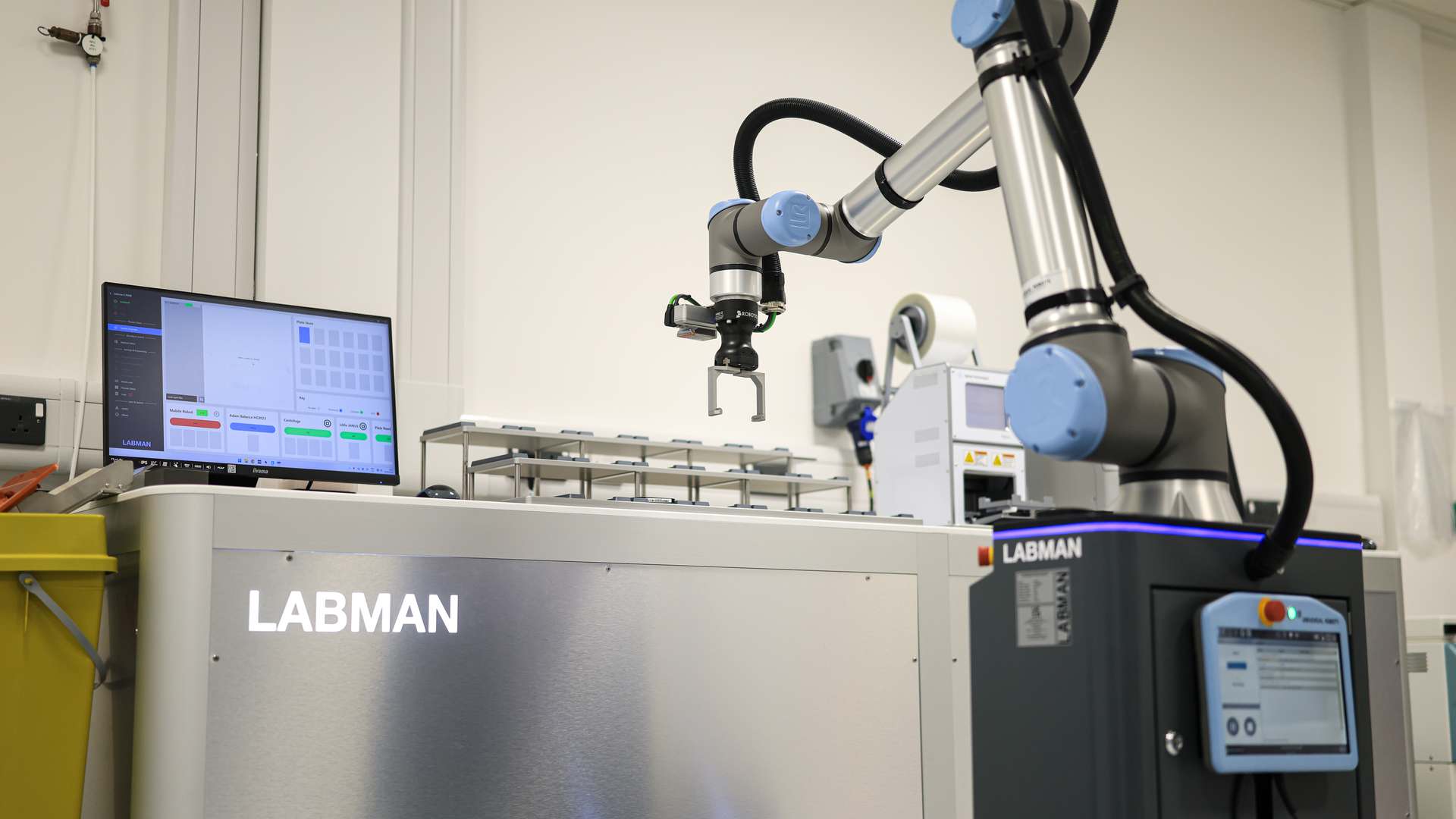 LABMAN Robot at CPI's Intracellular Drug Delivery Centre. LABMAN Robot at CPI's Intracellular Drug Delivery Centre.