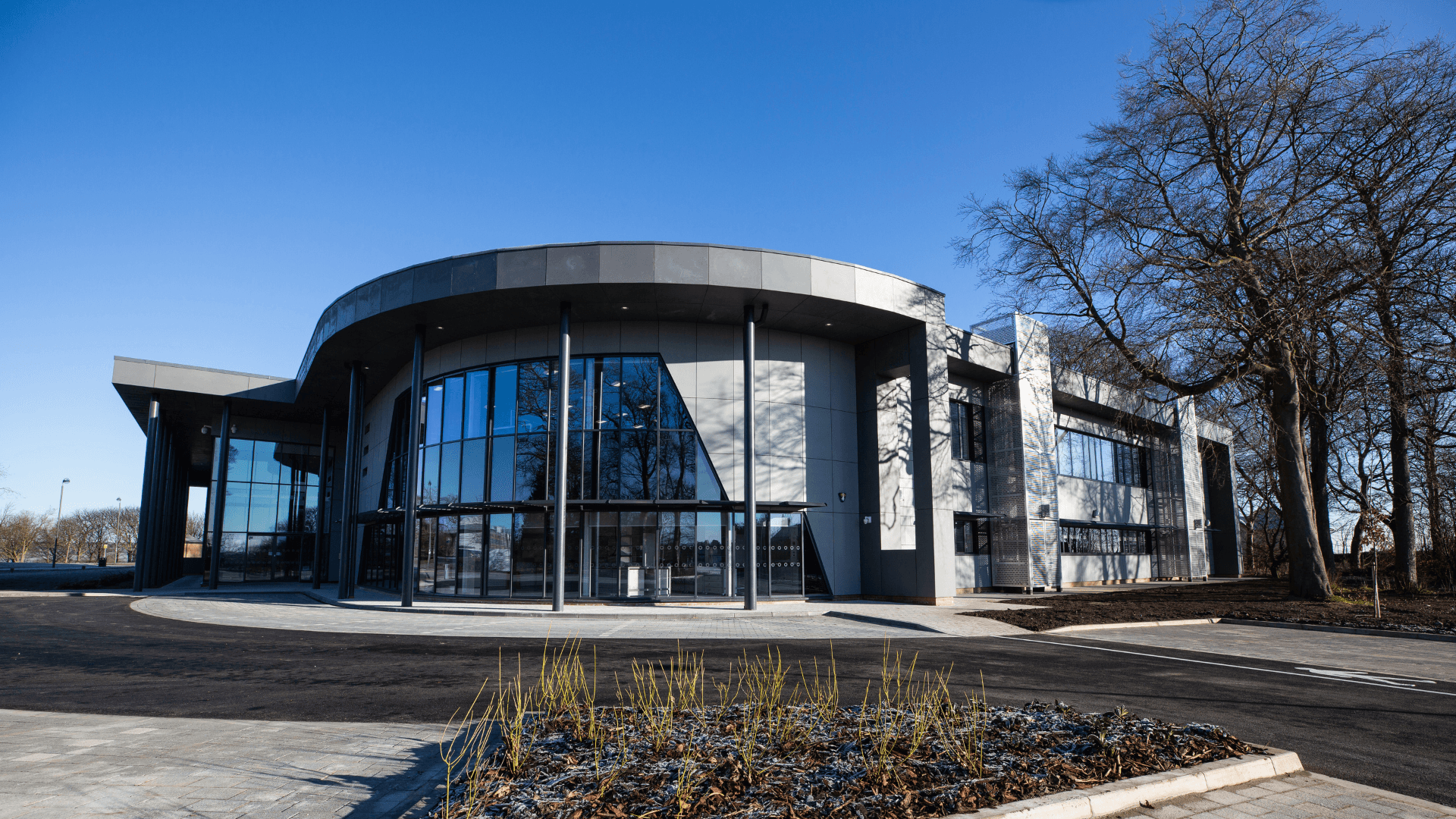 Coxon Exterior