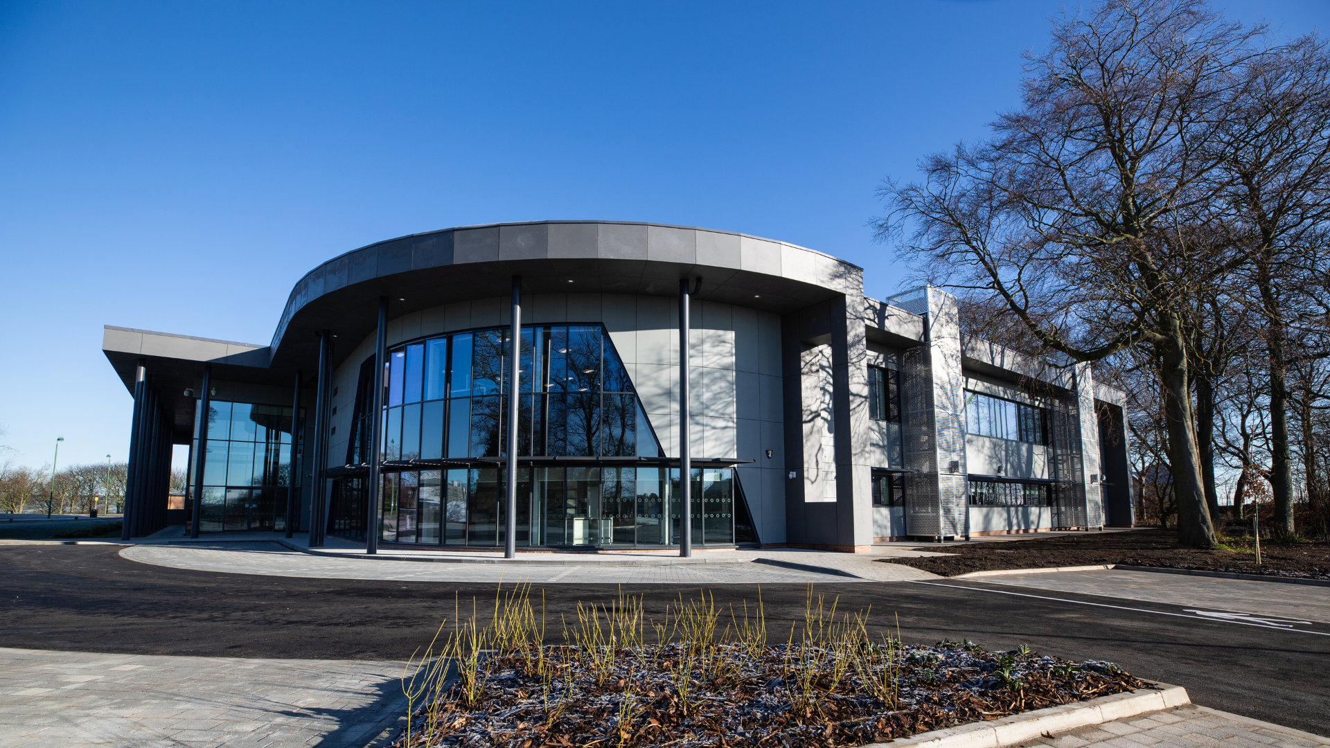 Coxon Exterior