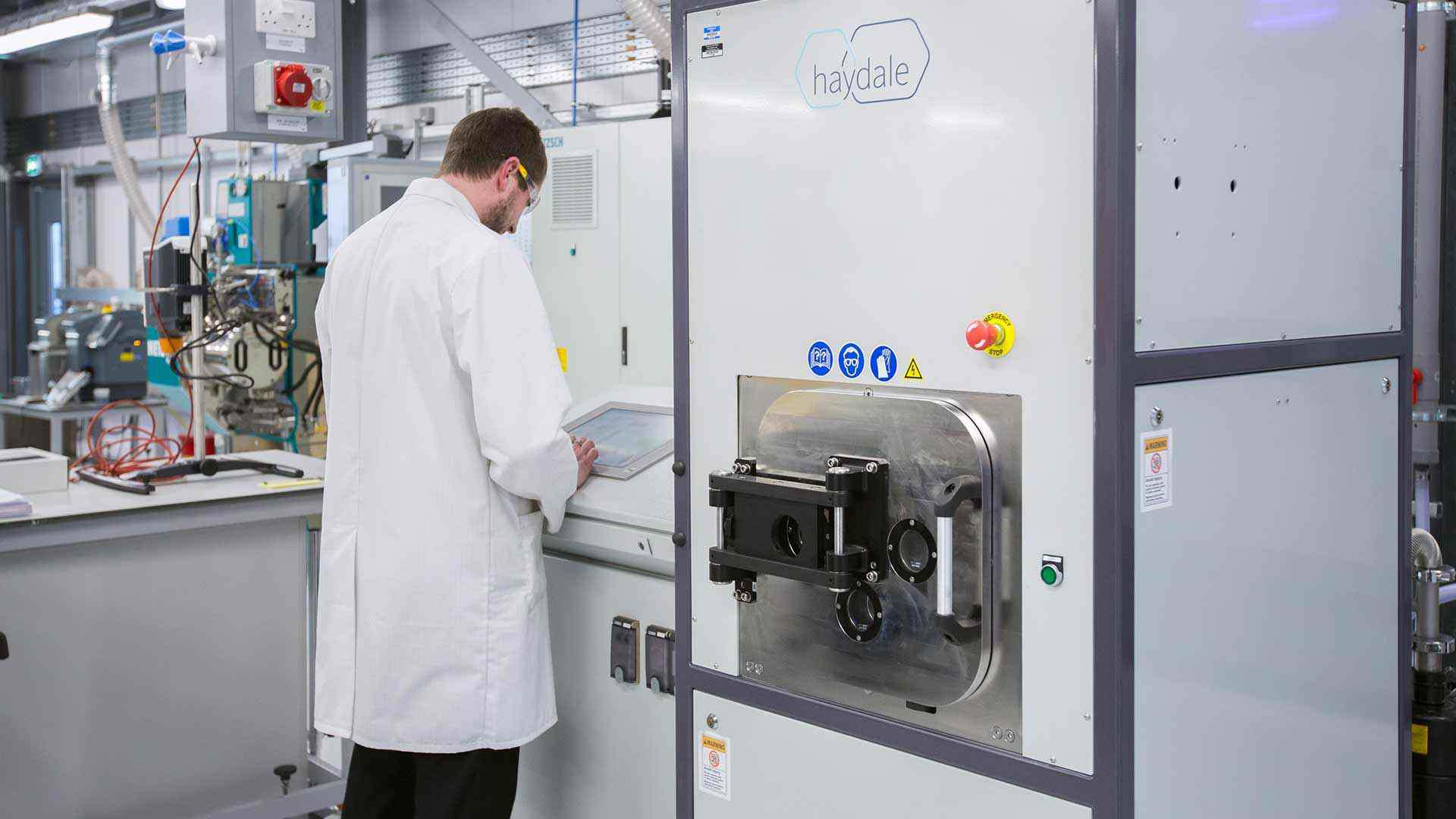 CPI’s cutting-edge graphene capabilities, shown here, have helped Graphene Composites’ progress. The company has now been shortlisted for a prestigious industry award CPI’s cutting-edge graphene capabilities, shown here, have helped Graphene Composites’ progress. The company has now been shortlisted for a prestigious industry award